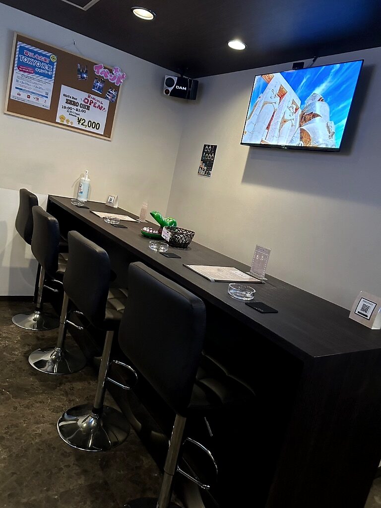 Girl's Bar ZERO ONE 店内の様子